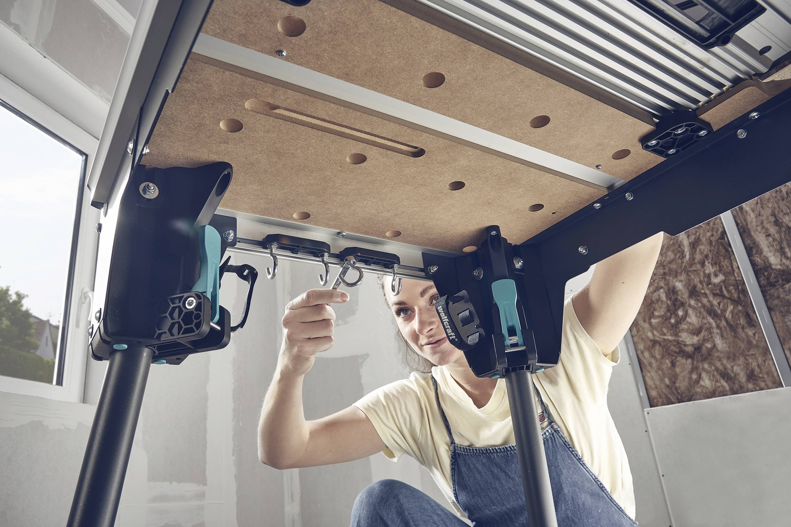 Wolfcraft 6907000 1 MASTER cut 2200 Maschinentisch 17kg Schwarz, Silber