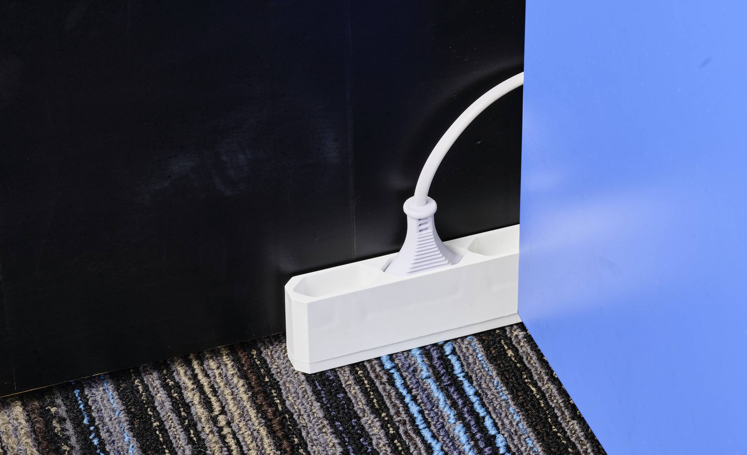 Sygonix SY-5806878 Steckdosenleiste 4fach Weiß Eurostecker 1St.