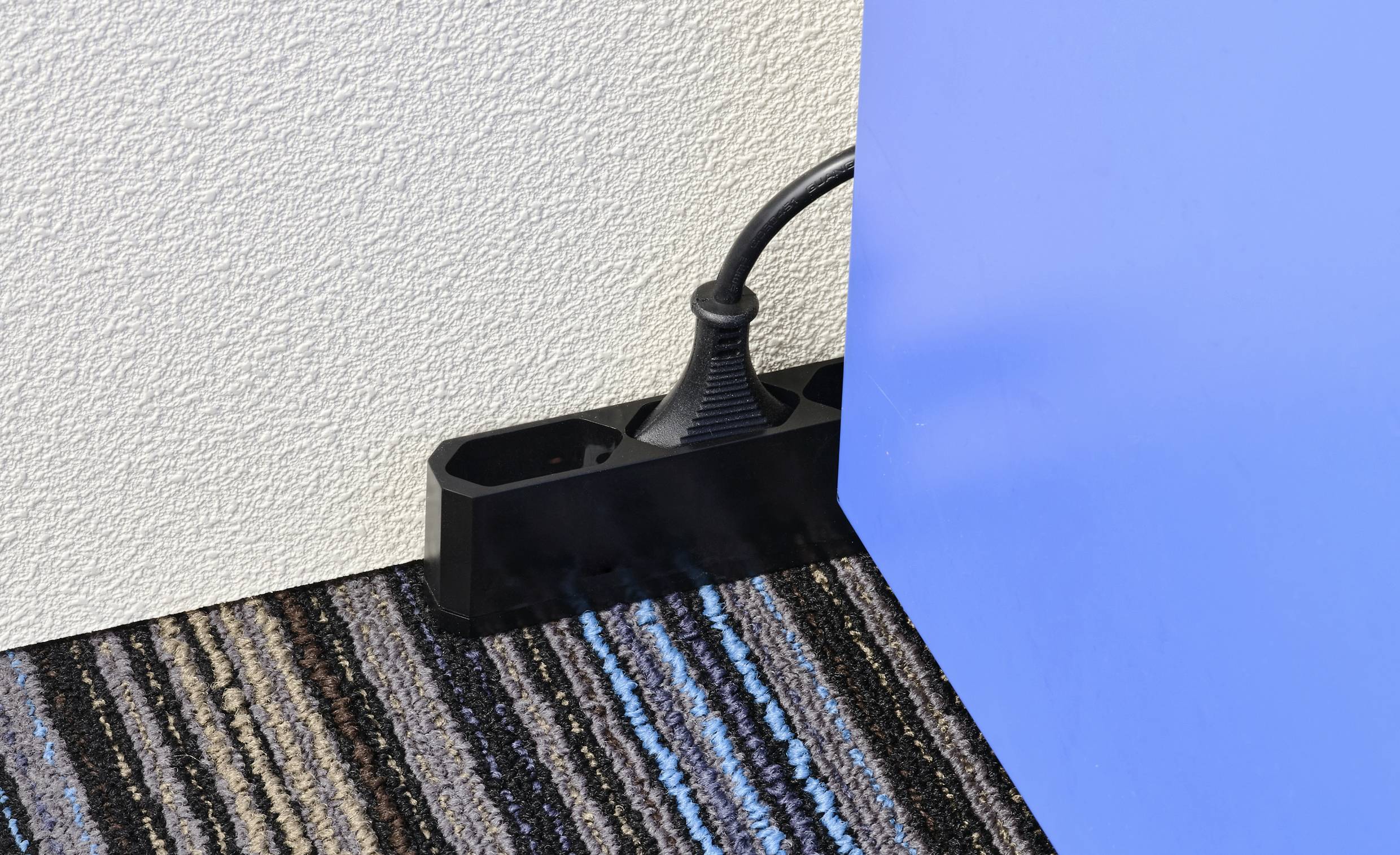 Sygonix SY-5806880 Steckdosenleiste 4fach Schwarz Eurostecker 1St.