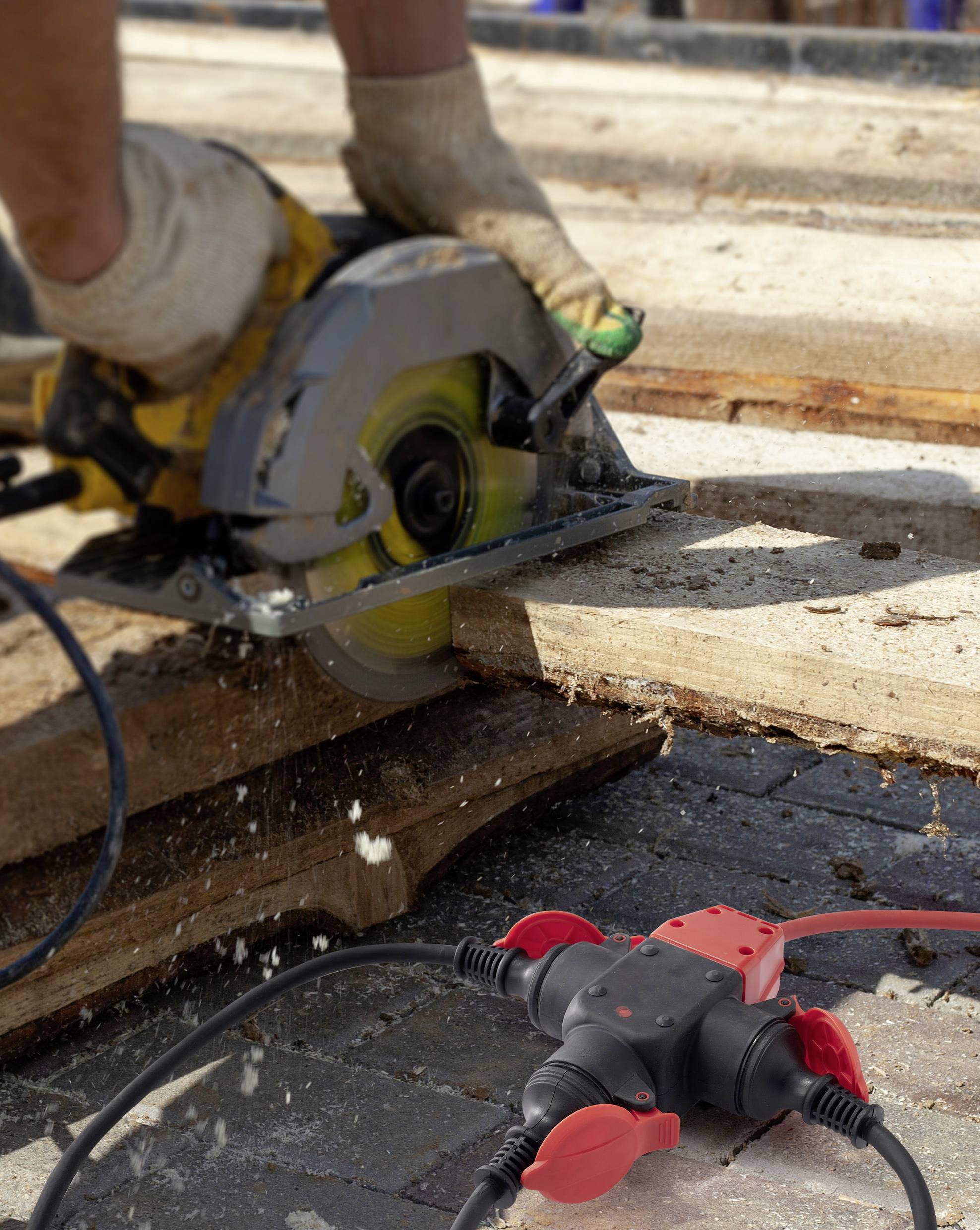 Sygonix SY-5806890 Strom Verlängerungskabel 16A Rot 10.00m H07RN-F 3G 1,5mm² witterungsbeständig