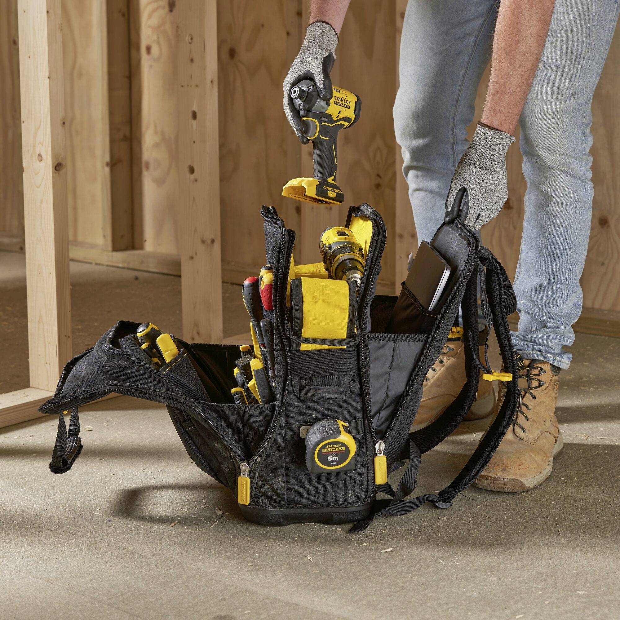 STANLEY FMST1-80144 Werkzeugrucksack unbestückt (L x B x H) 230 x 360 x 470mm