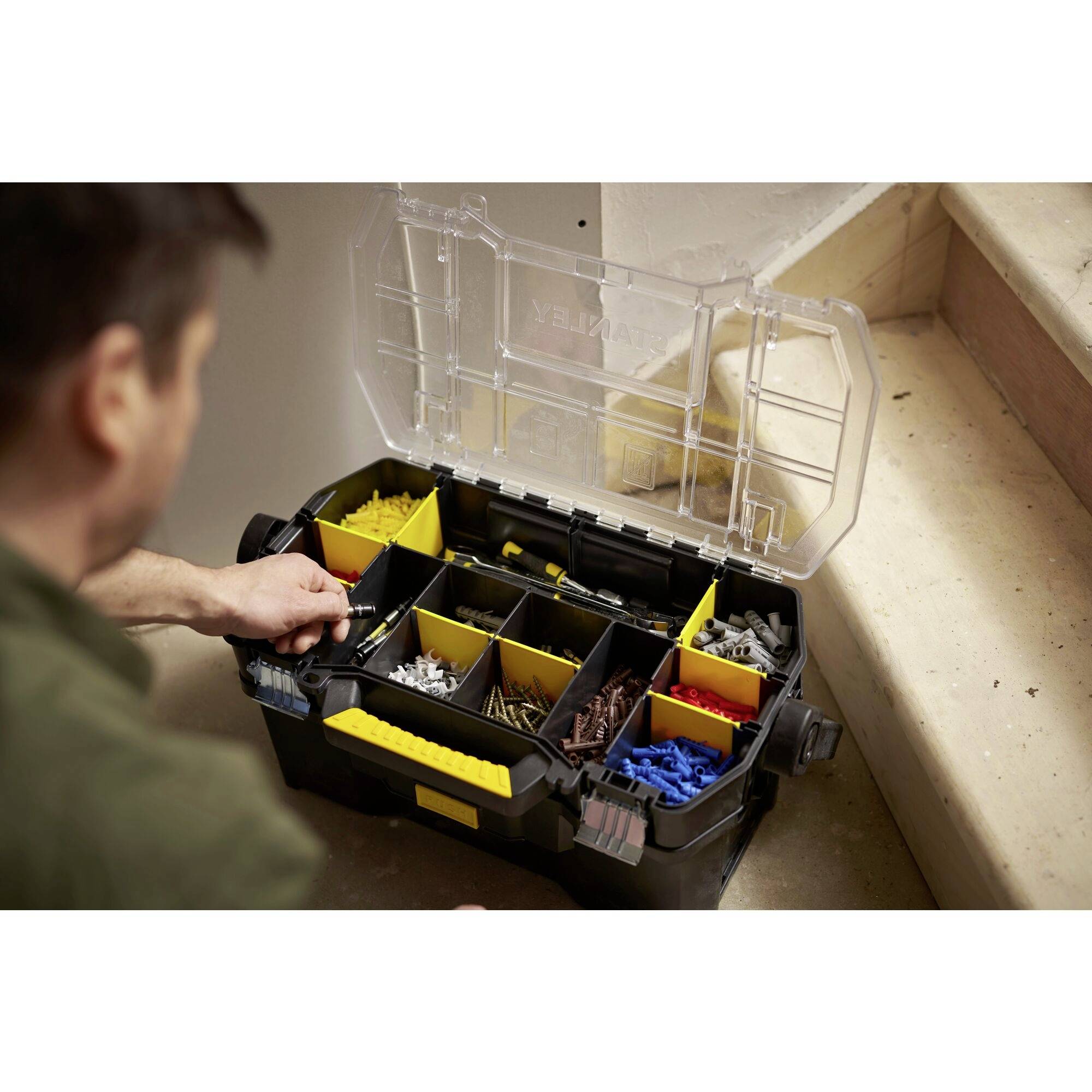 STANLEY STST1-70317 Werkzeugkoffer unbestückt