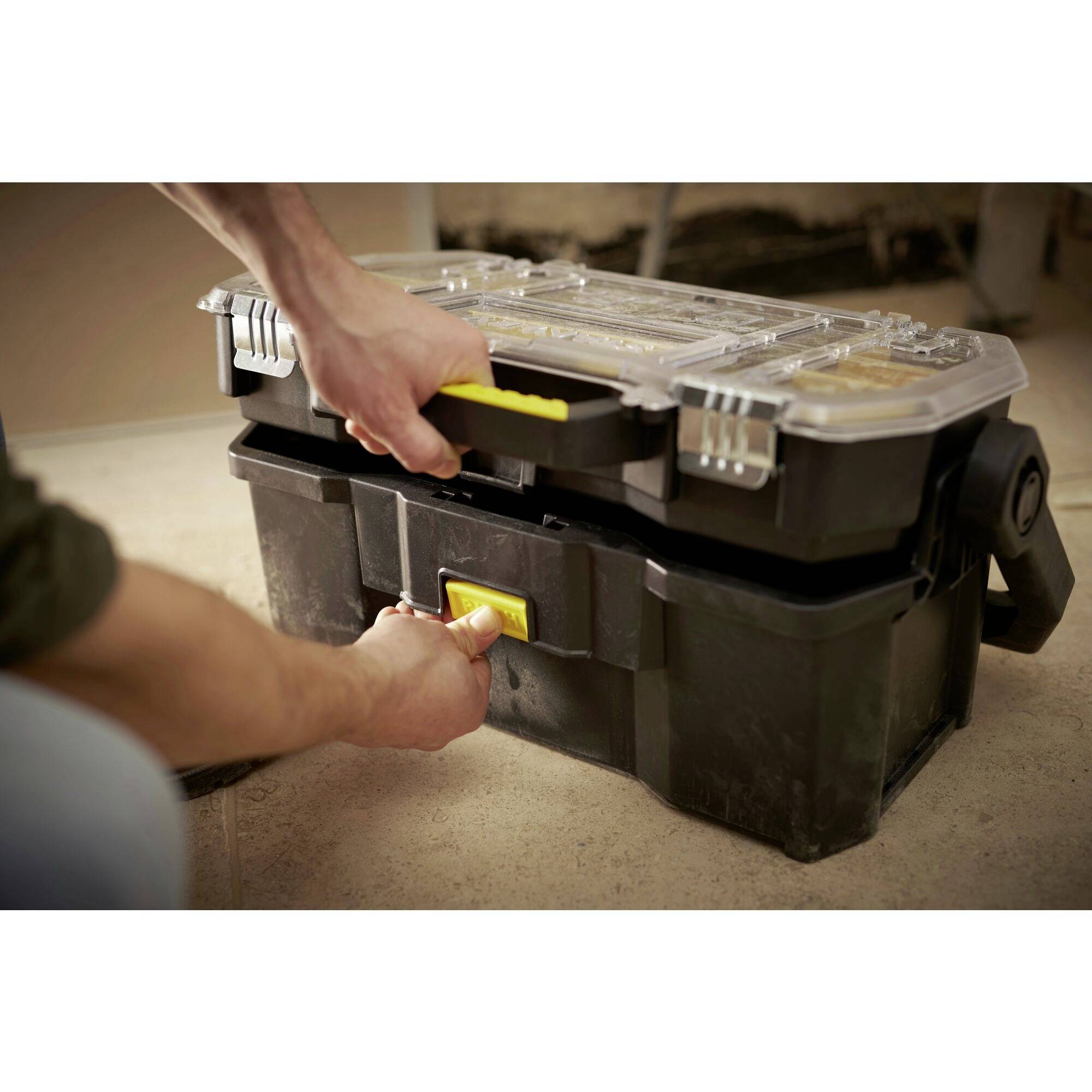 STANLEY STST1-70317 Werkzeugkoffer unbestückt