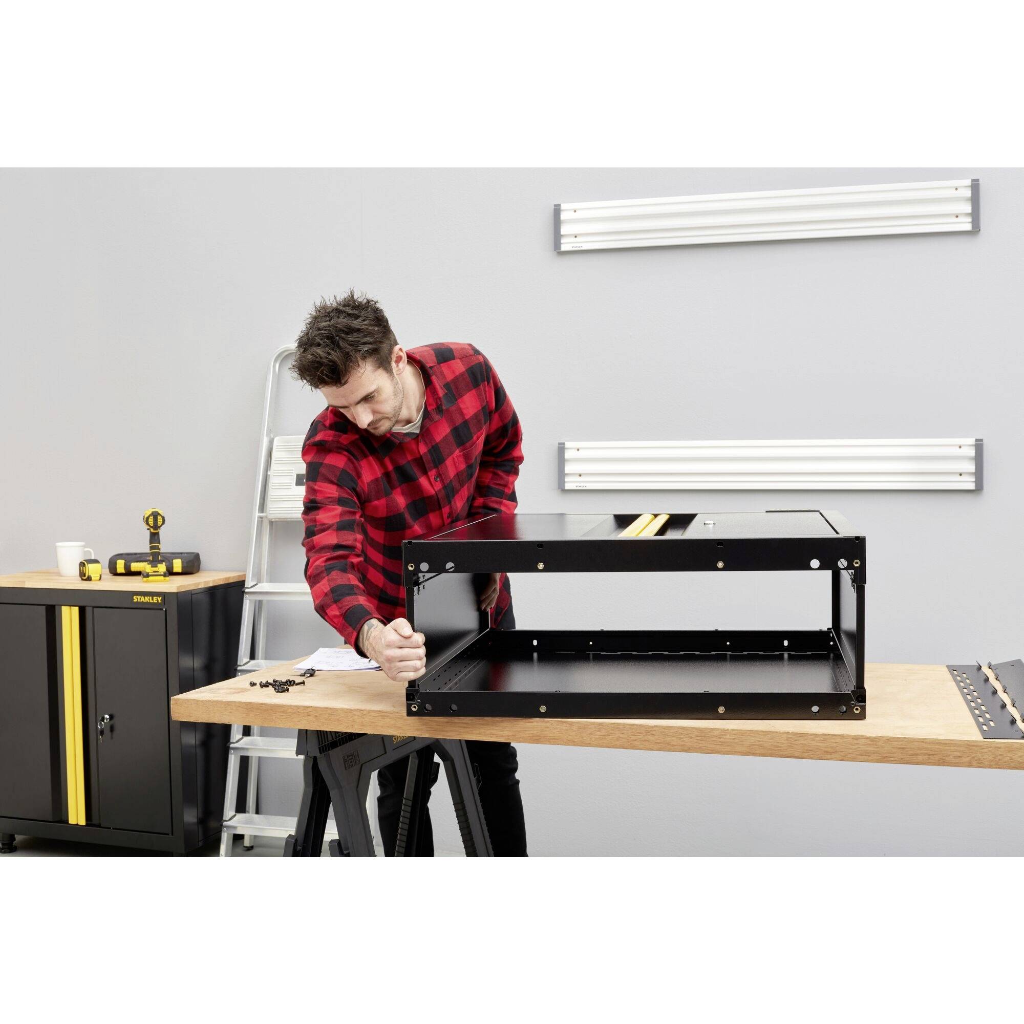 STANLEY STST97598-1 Werkzeug-Hängeschrank