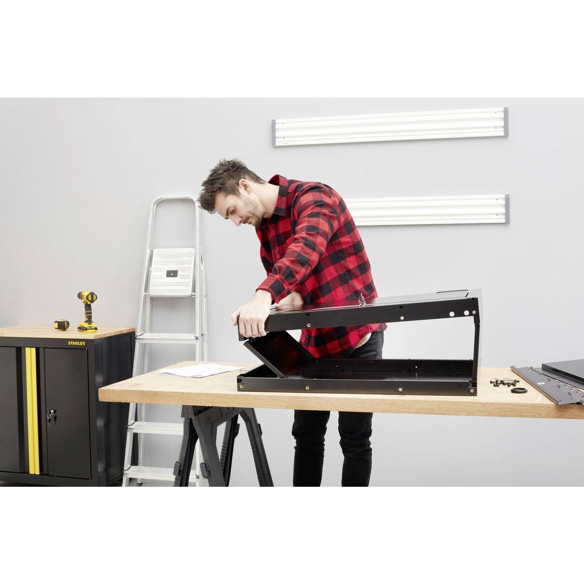 STANLEY STST97599-1 Werkzeug-Hängeschrank