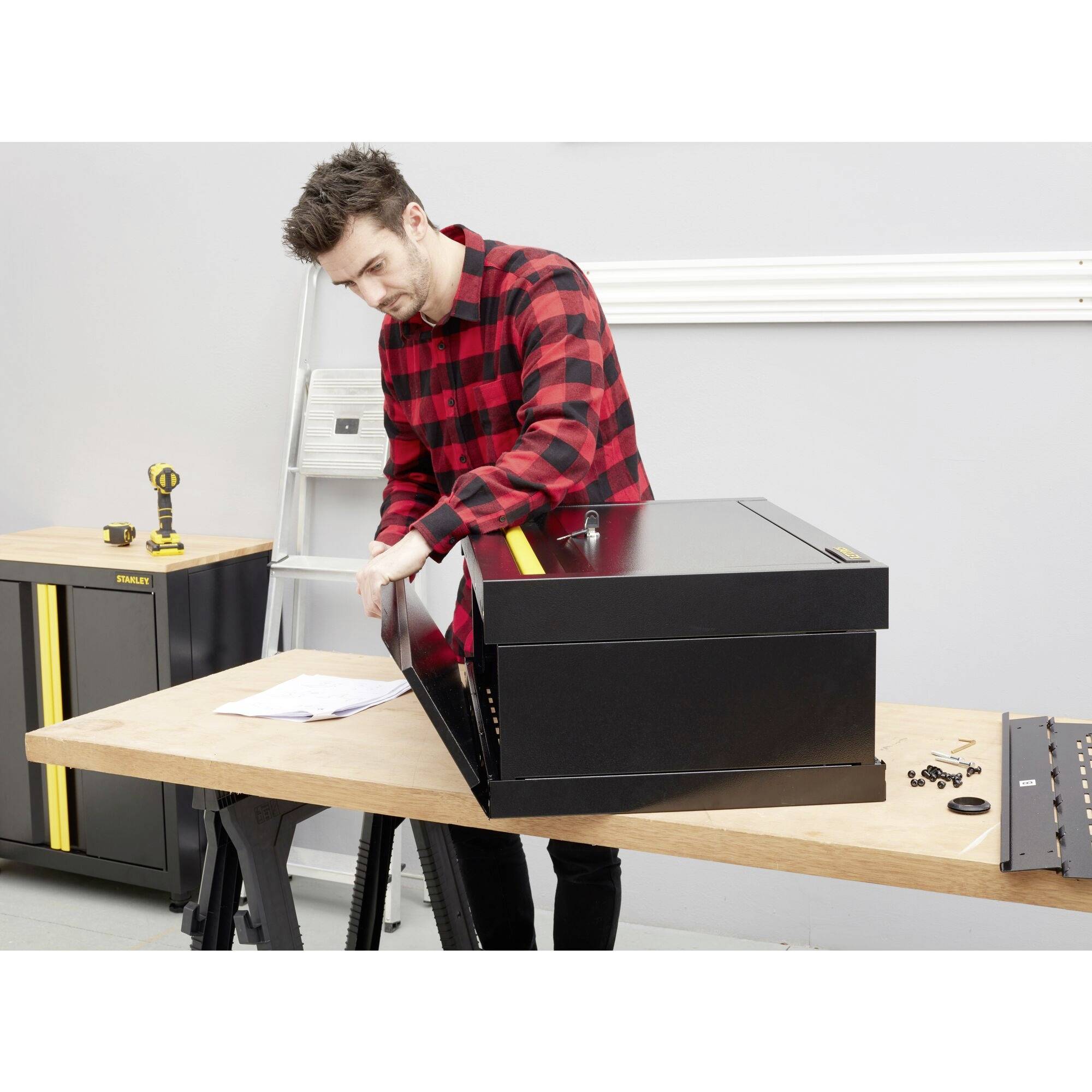 STANLEY STST97599-1 Werkzeug-Hängeschrank