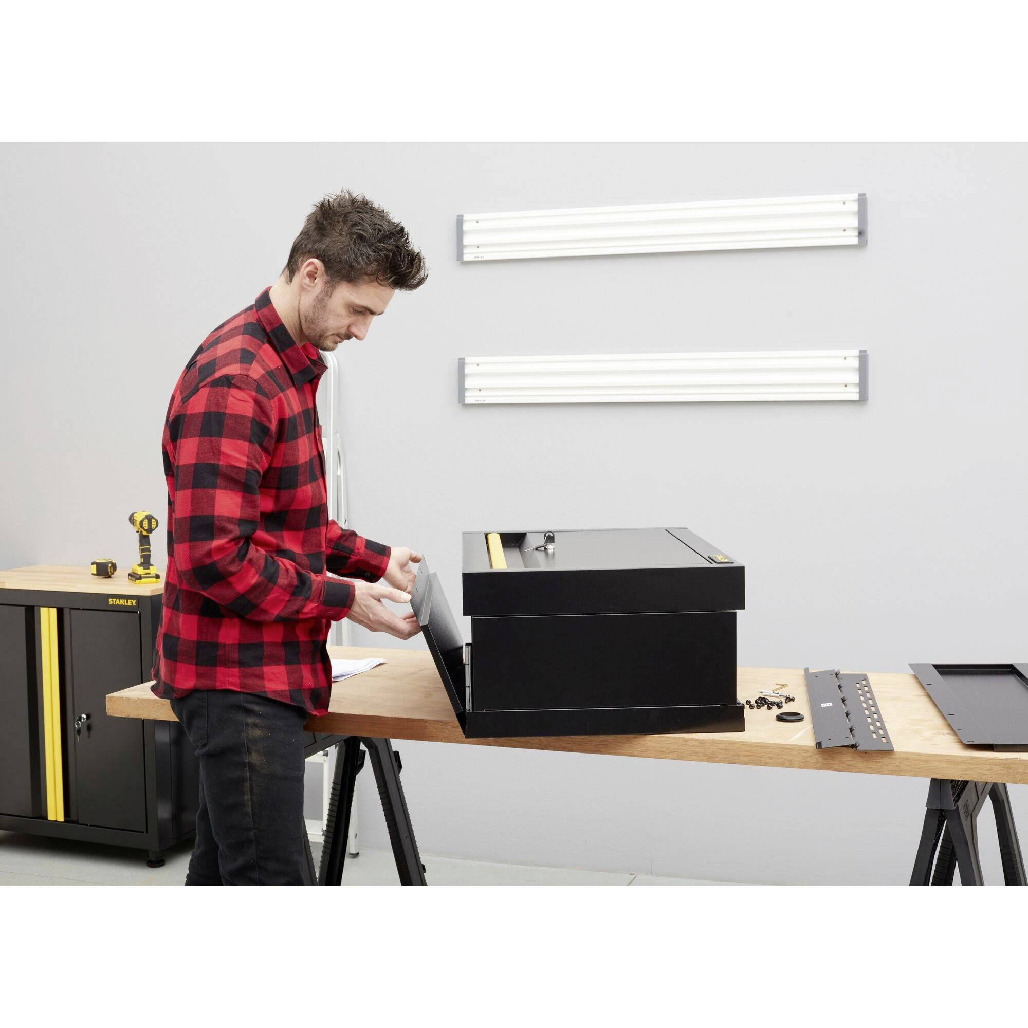 STANLEY STST97599-1 Werkzeug-Hängeschrank