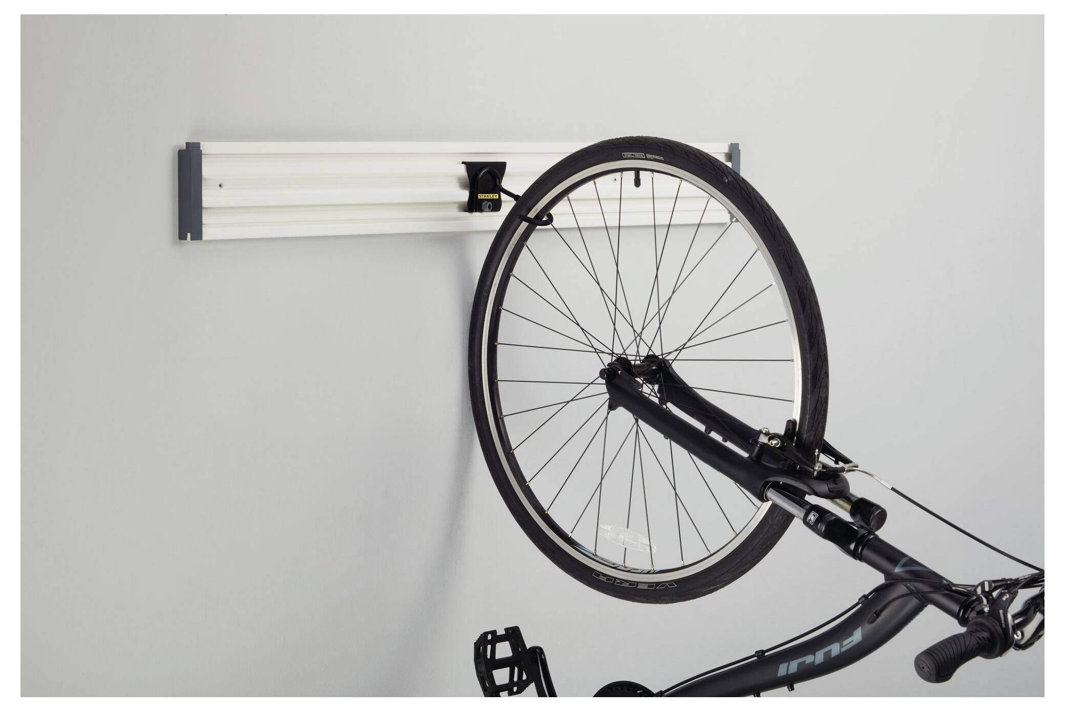 STANLEY STST82616-1 Trackwalls Fahrradhalterung, vertikal Fahrradhalterung