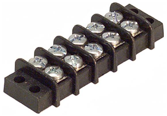 Ein Sechspunkt-Klemmenblock mit Schrauben zum Sichern von Drähten, der in elektrischen Verbindungen verwendet wird, auf einem einfachen Hintergrund dargestellt.