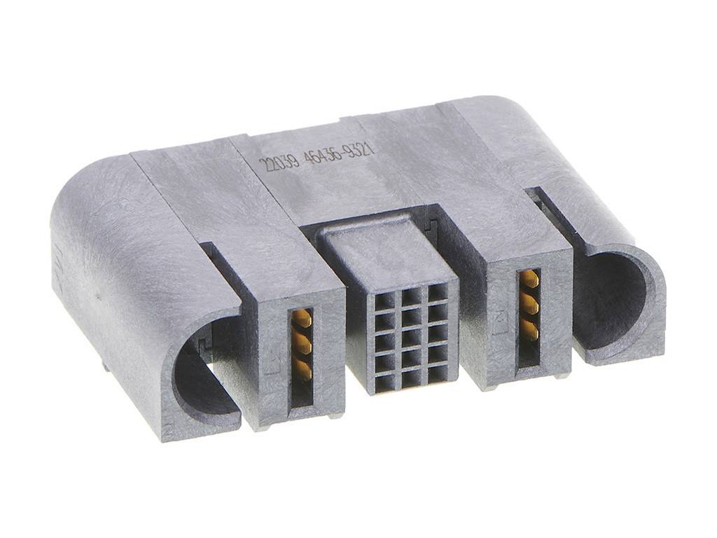 Grauer elektronischer Steckverbinder mit mehreren Kontakten und quadratischem zentralem Gitter. Geeignet für elektrische Verbindungen.