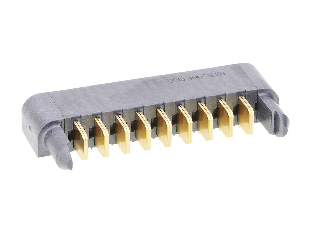 Ein schwarzer elektrischer Steckverbinder mit 12 goldfarbenen Anschlüssen, horizontal ausgerichtet, auf weißem Hintergrund.