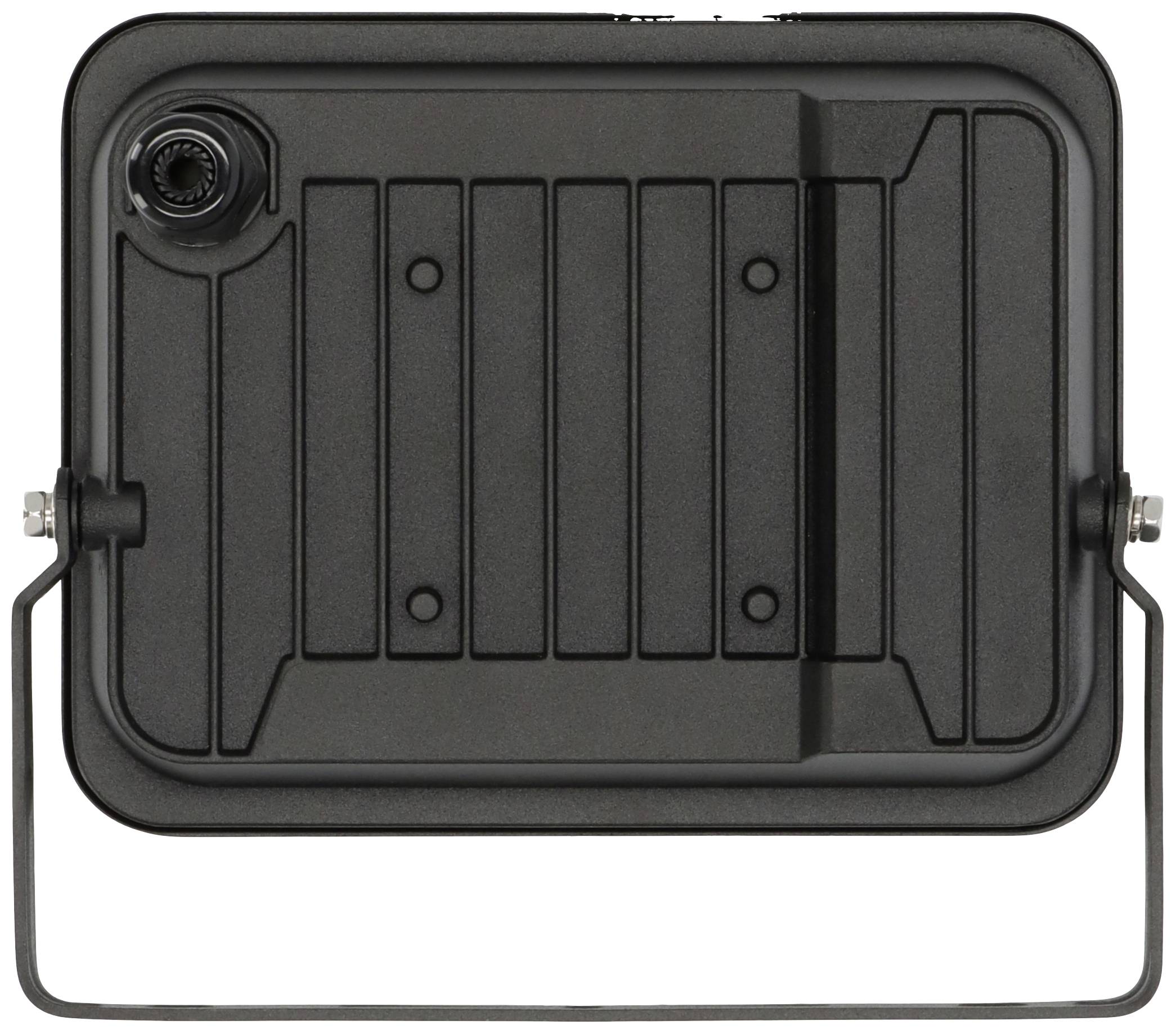 Ein schwarzer rechteckiger Scheinwerfer von oben, mit Halterung und einem Kabelanschluss auf der linken oberen Seite.