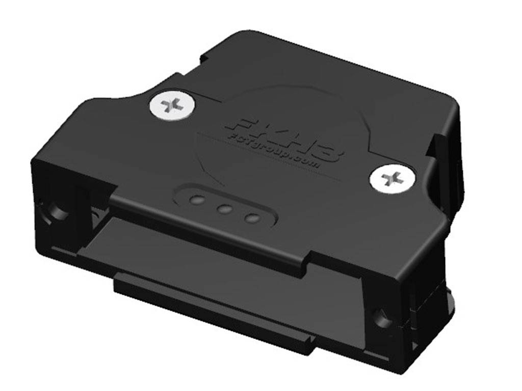 Schwarze Kunststoffbox mit zwei silbernen Schrauben an den Ecken. Vorderseite offen, vermutlich für Elektronikkomponenten vorgesehen.