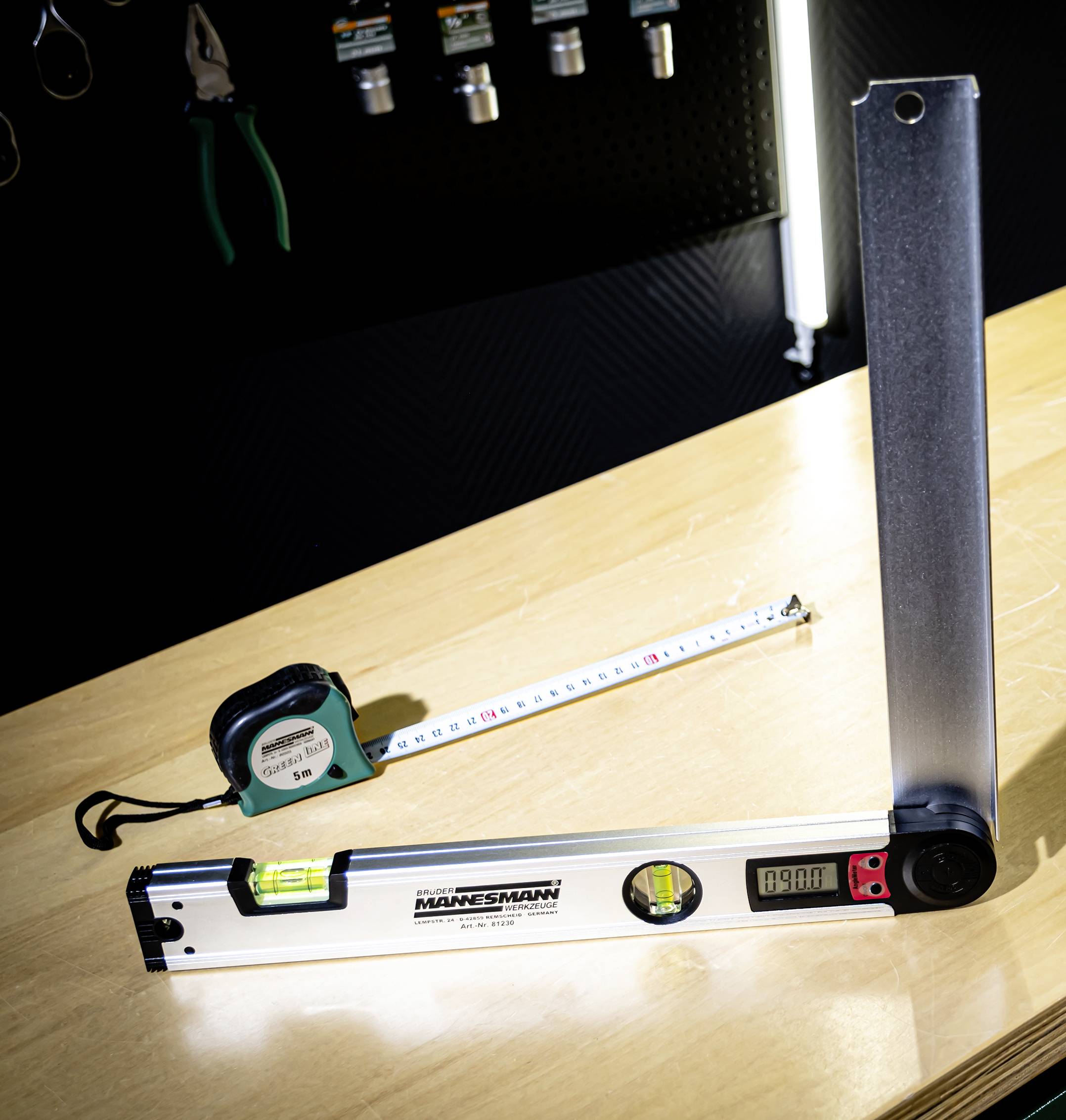 Brüder Mannesmann M81230 Digitaler Winkelmesser 225°