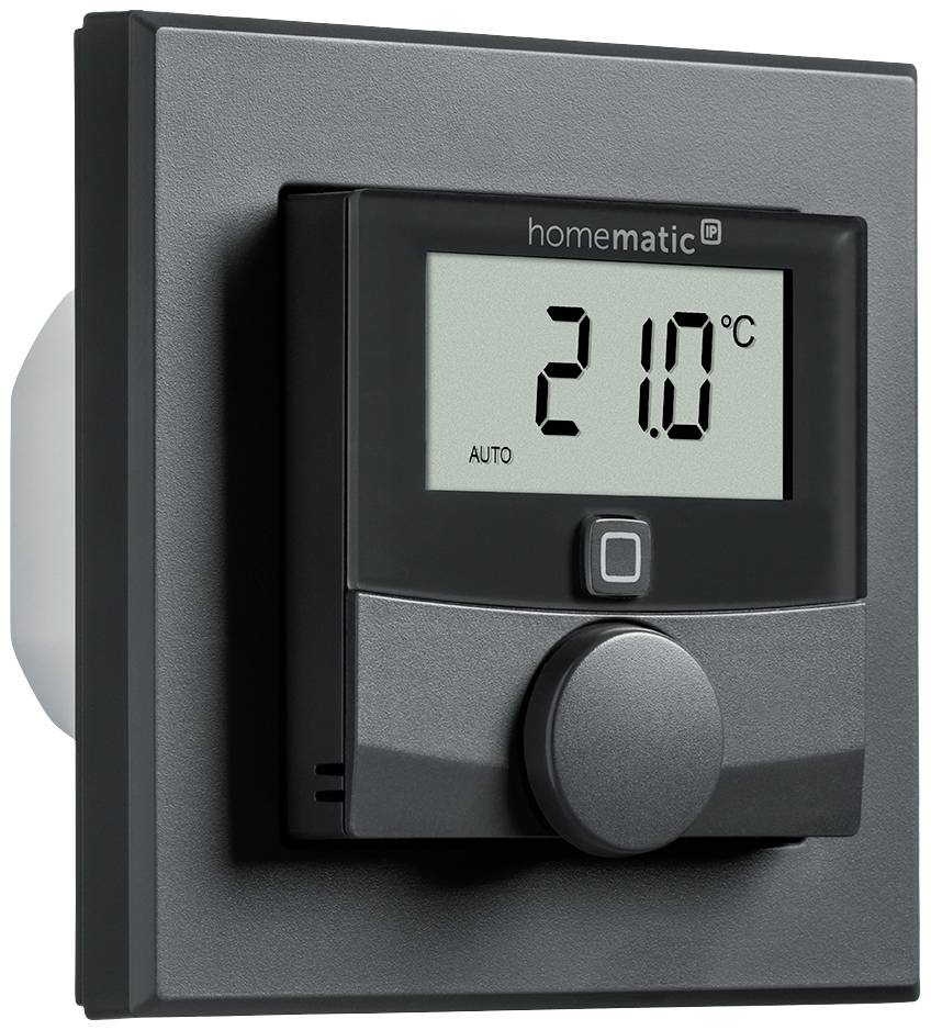 Ein digitales Wandthermostat zeigt '21,0°C' an. Oben rechts steht 'homematic'. Ein Drehknopf darunter ermöglicht manuelle Einstellungen.