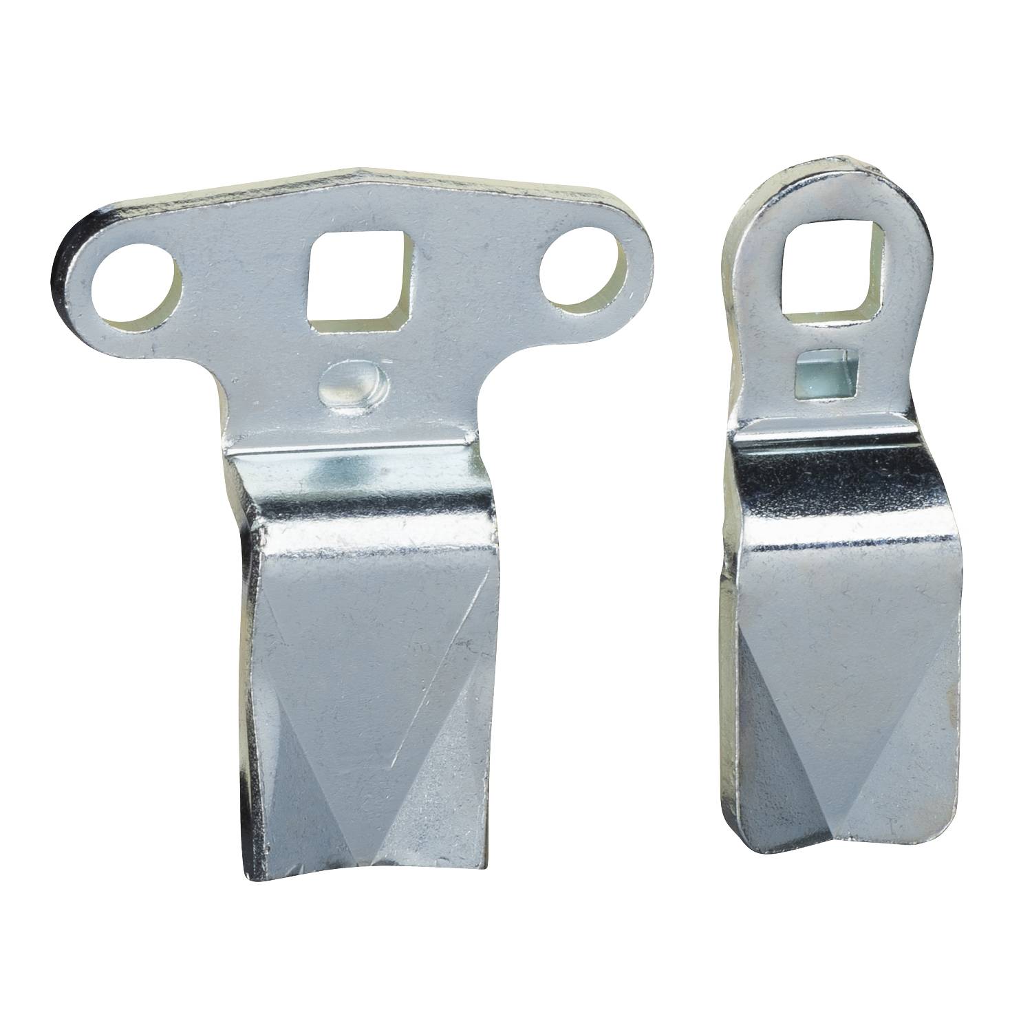 Zwei metallische Halterungen, nebeneinander stehend. Sie haben verschiedene Formen und sind mit Löchern zum Befestigen versehen.