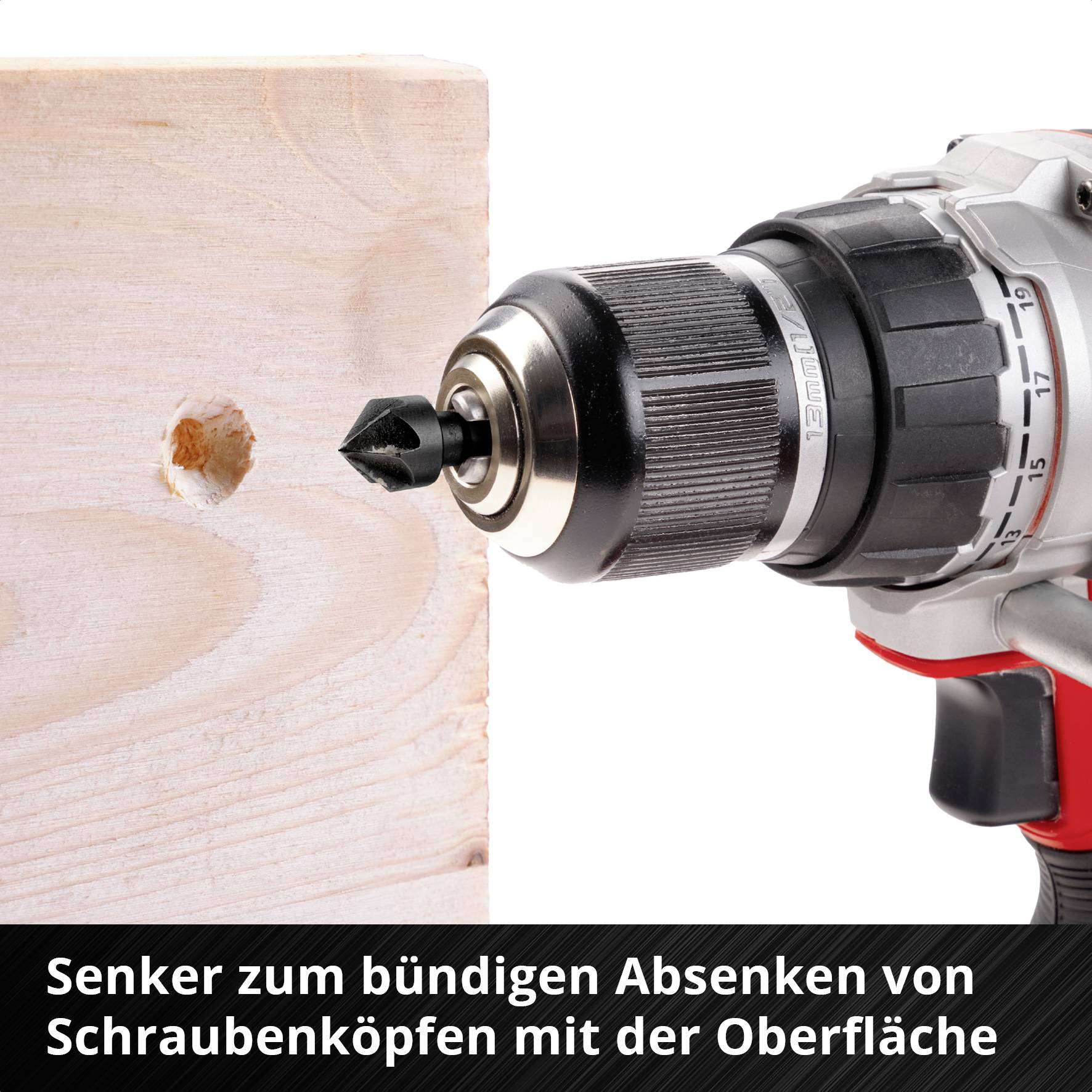 Ein Bohrschrauber mit Senkbohrer bohrt ein Loch in ein Holzstück. Ein Textband erklärt die Funktion: 'Senkbohrer bündig absenken'.