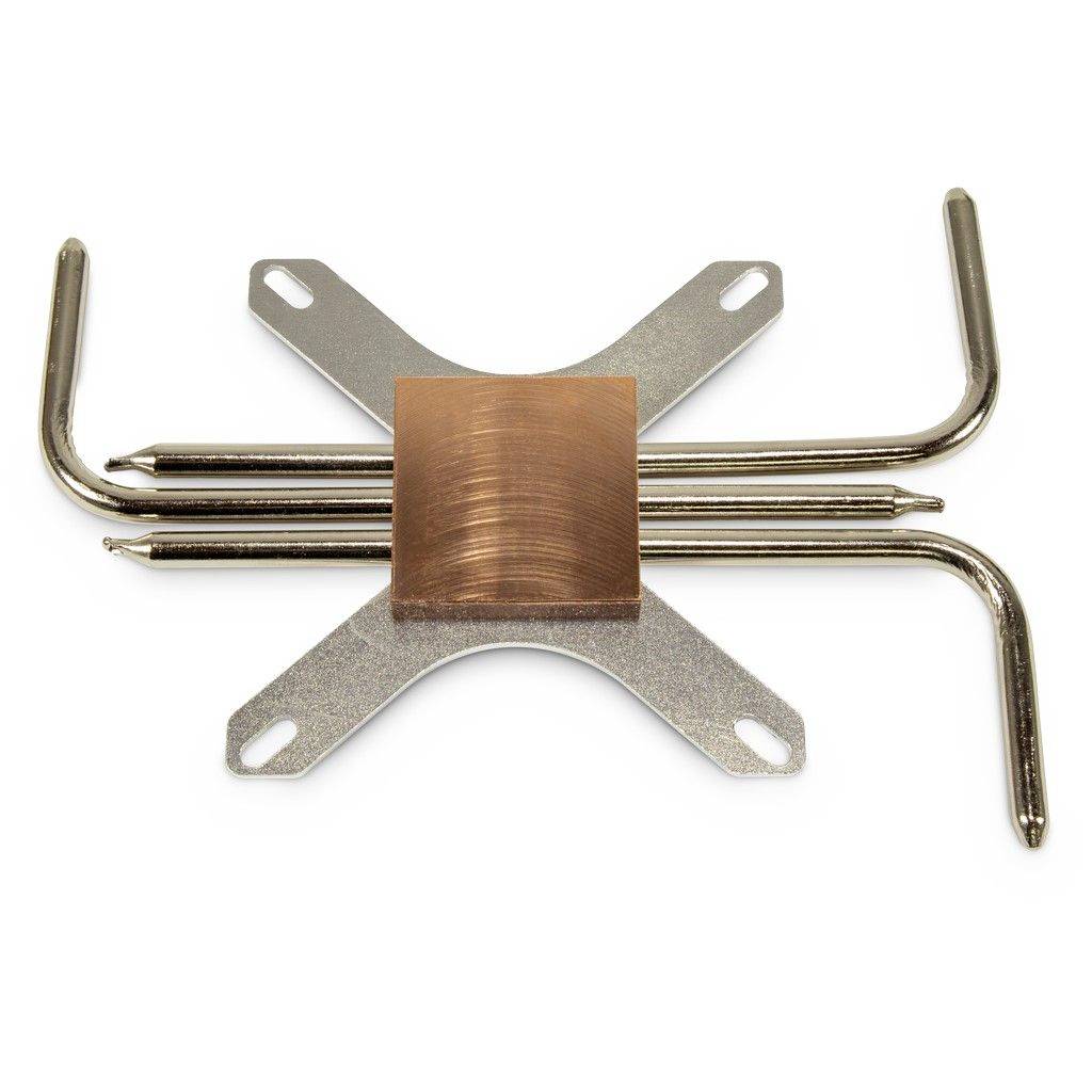 Ein Kühler mit einem kupfernen Kern und metallenen Kühlrippen in X-Form, verwendet zur Wärmeableitung bei elektronischen Geräten.