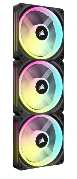 Drei übereinander gestapelte, bunte RGB-Computerlüfter mit leuchtenden Lichtringen, die für Kühlung und visuelle Effekte sorgen.
