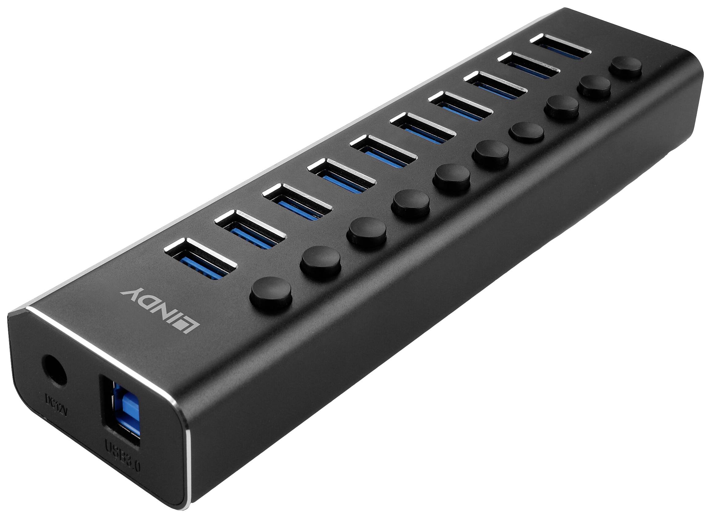 Ein schwarzer USB-Hub mit 13 USB-3.0-Ports, einer blauen Innenfarbe. Links ist ein großer USB-Anschluss sichtbar.