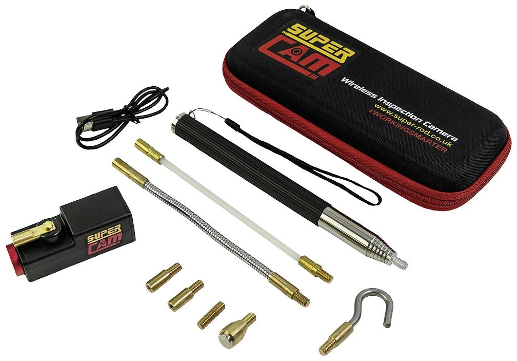 'Super Cam Wireless Inspection Camera' mit flexiblem Kamerakabel, USB-Kabel, mehreren Adaptern in einer schwarzen Tasche mit rotem Reißverschluss.