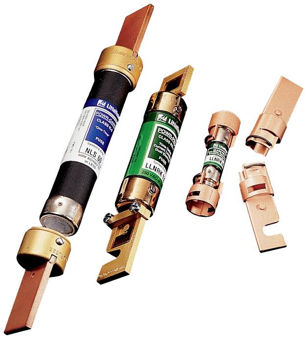 Mehrere Sicherungen unterschiedlicher Größe und Farbe, die zur Unterbrechung elektrischer Stromkreise verwendet werden.