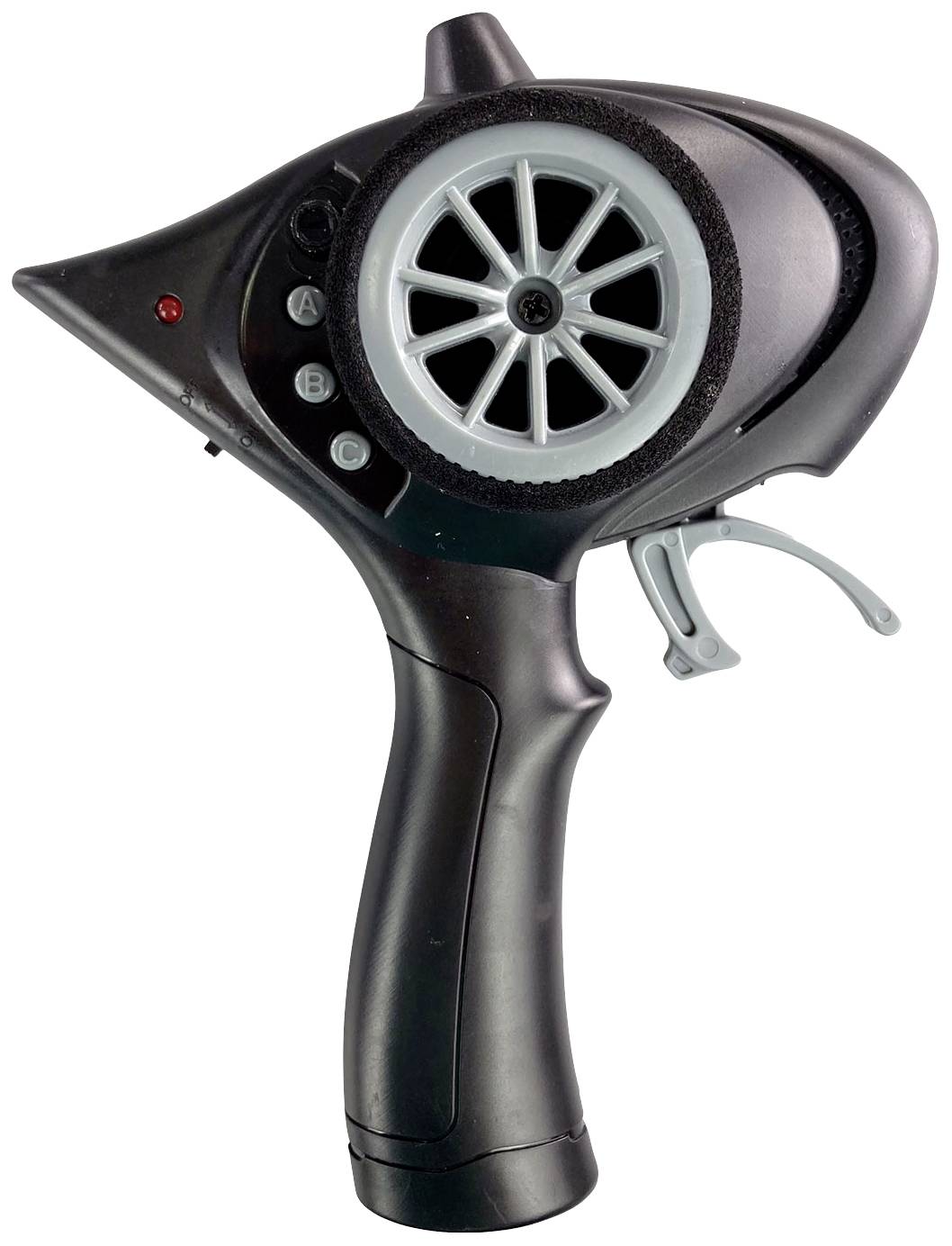 Eine schwarze Fernbedienung mit einem großen Rad, schwarzen Tasten mit Buchstaben, und einem grauen Auslösehebel, oft genutzt für Modellautos.