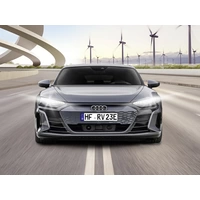 Revell Control 24668 Audi e-tron GT 1:24 RC Einsteiger Modellauto Elektro Serienwagen Revell Control 24668 Audi e-tron GT 1:24 RC Einsteiger Modellauto Elektro Serienwagen