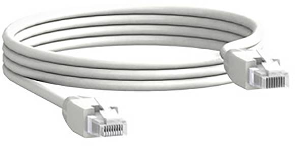 Weißes Ethernet-Kabel mit RJ-45-Steckern an beiden Enden, aufgerollt und bereit zur Verwendung in Netzwerken oder zur Internetverbindung.