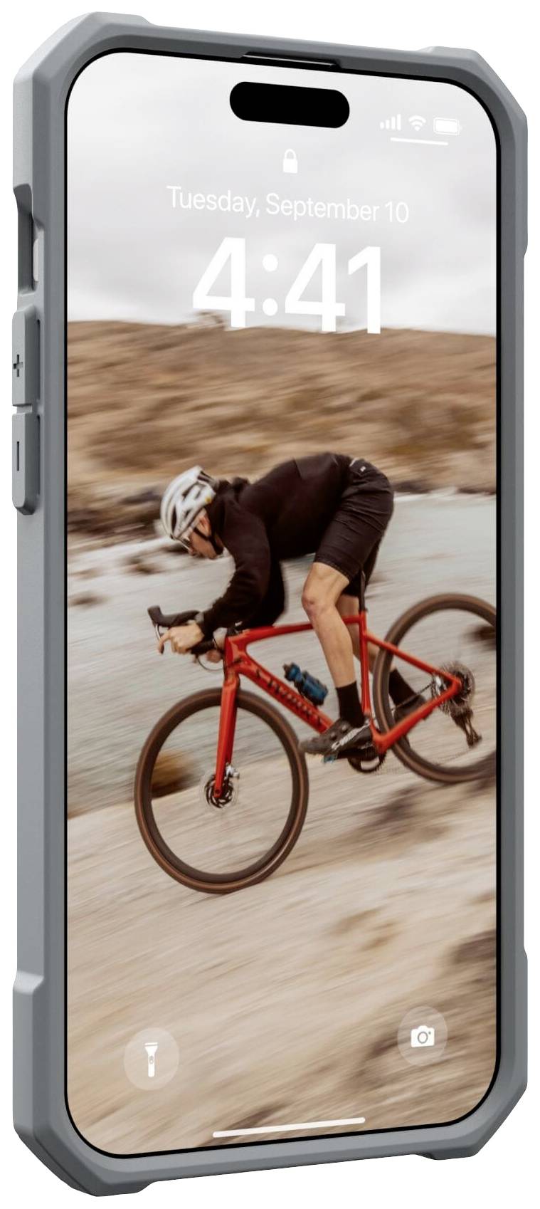 Urban Armor Gear Essential Armor MagSafe Backcover Apple iPhone 15 Pro Max Silber MagSafe kompatibel 114296113333