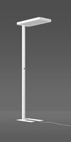 Stehende weiße Lampe mit rechteckigem Kopf auf grauem Hintergrund, Kabel liegt am Boden. Moderne, schlichte Designleuchte.