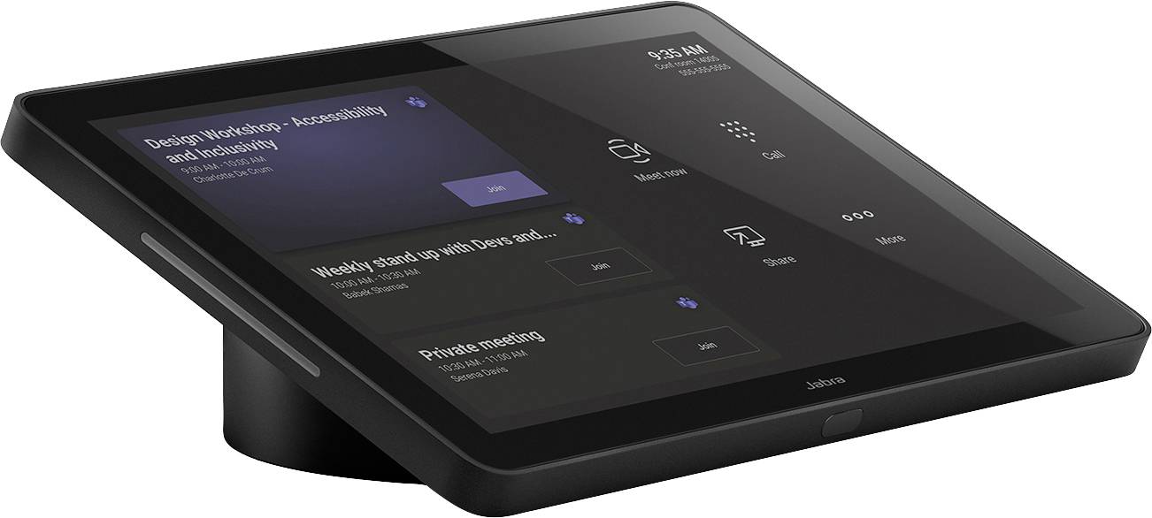 Ein schwarzes Touchscreen-Tablet zeigt einen Kalender und anstehende Meetings an. Uhrzeit: 9:05 Uhr. Herstellername 