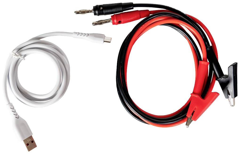 Ein weißes USB-Ladekabel und rote/schwarze Krokodilklemmen-Kabel liegen nebeneinander.