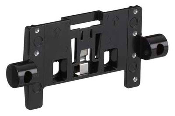 Schwarzes, rechteckiges Kunststoffteil mit verschiedenen Öffnungen und Schraubenlöchern; verwendet für technische Montagezwecke.