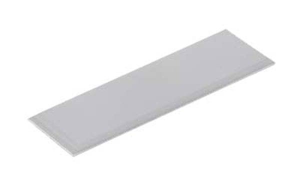 Eine rechteckige graue Fliese auf weißem Hintergrund.