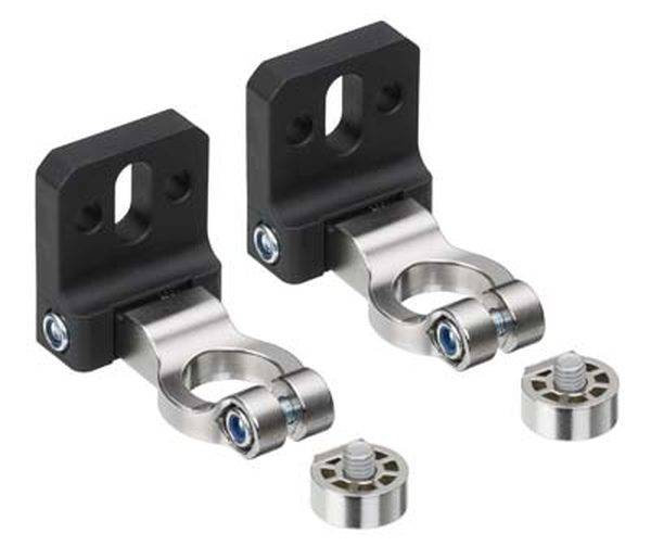 Zwei metallische Radaufhängungen mit schwarzen Halterungen und blauen Lagern, daneben zwei passende Befestigungsschrauben.