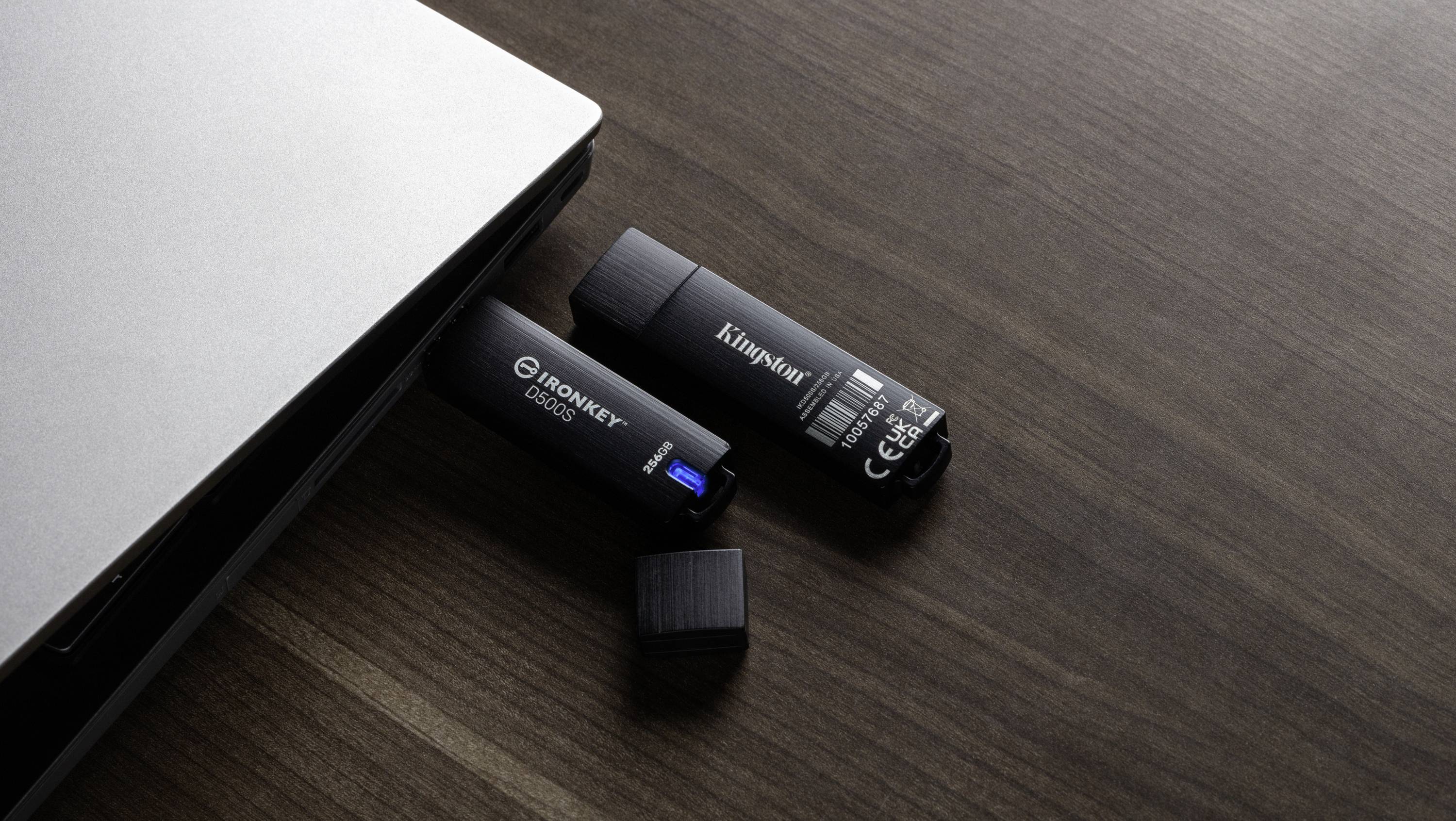 Kingston IronKey D500S - USB-Flash-Laufwerk - verschlüsselt