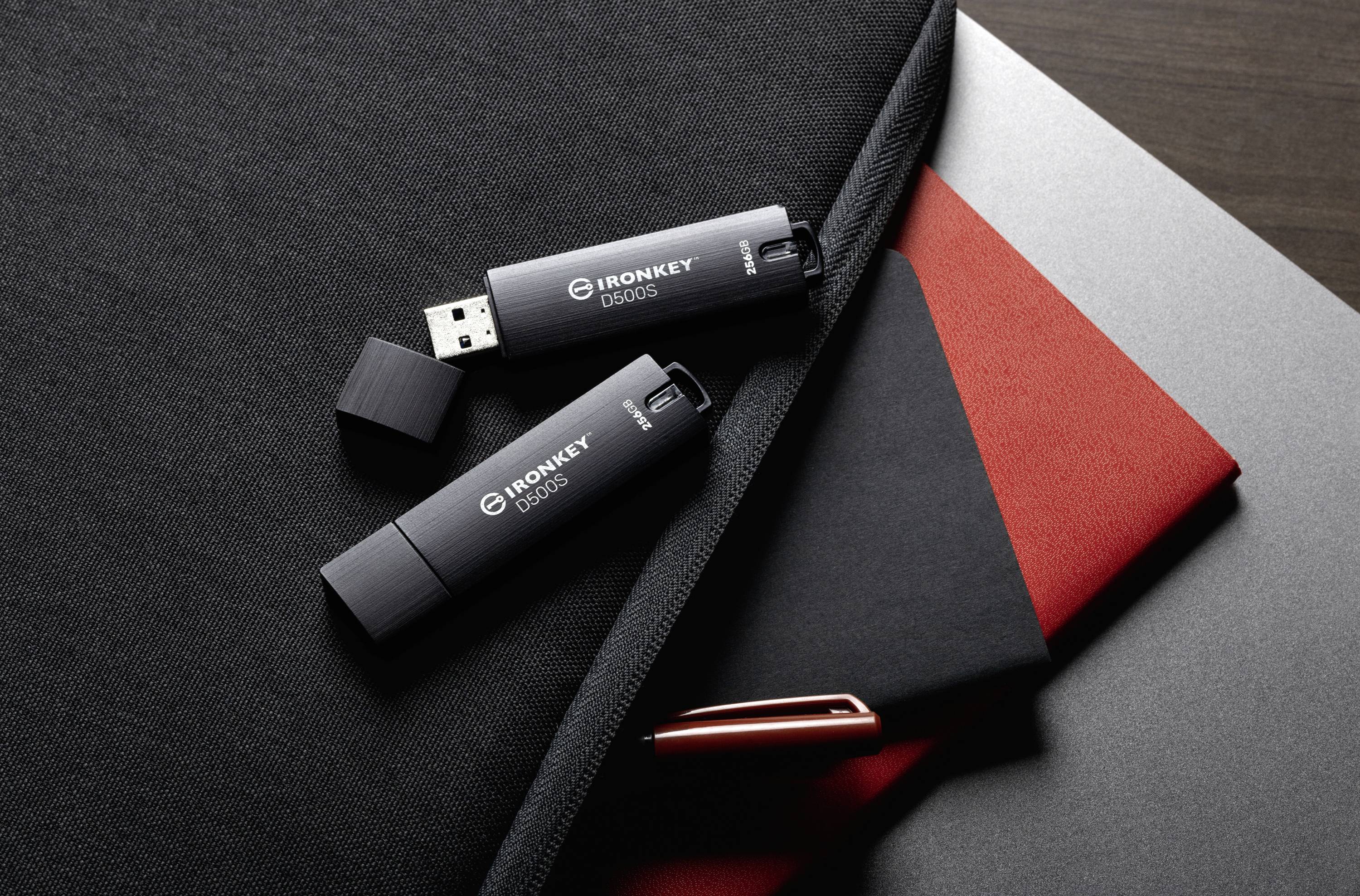 Kingston IronKey D500S USB-Stick 512 GB Schwarz IKD500S/512GB USB-A (USB 3.2 Gen 1)