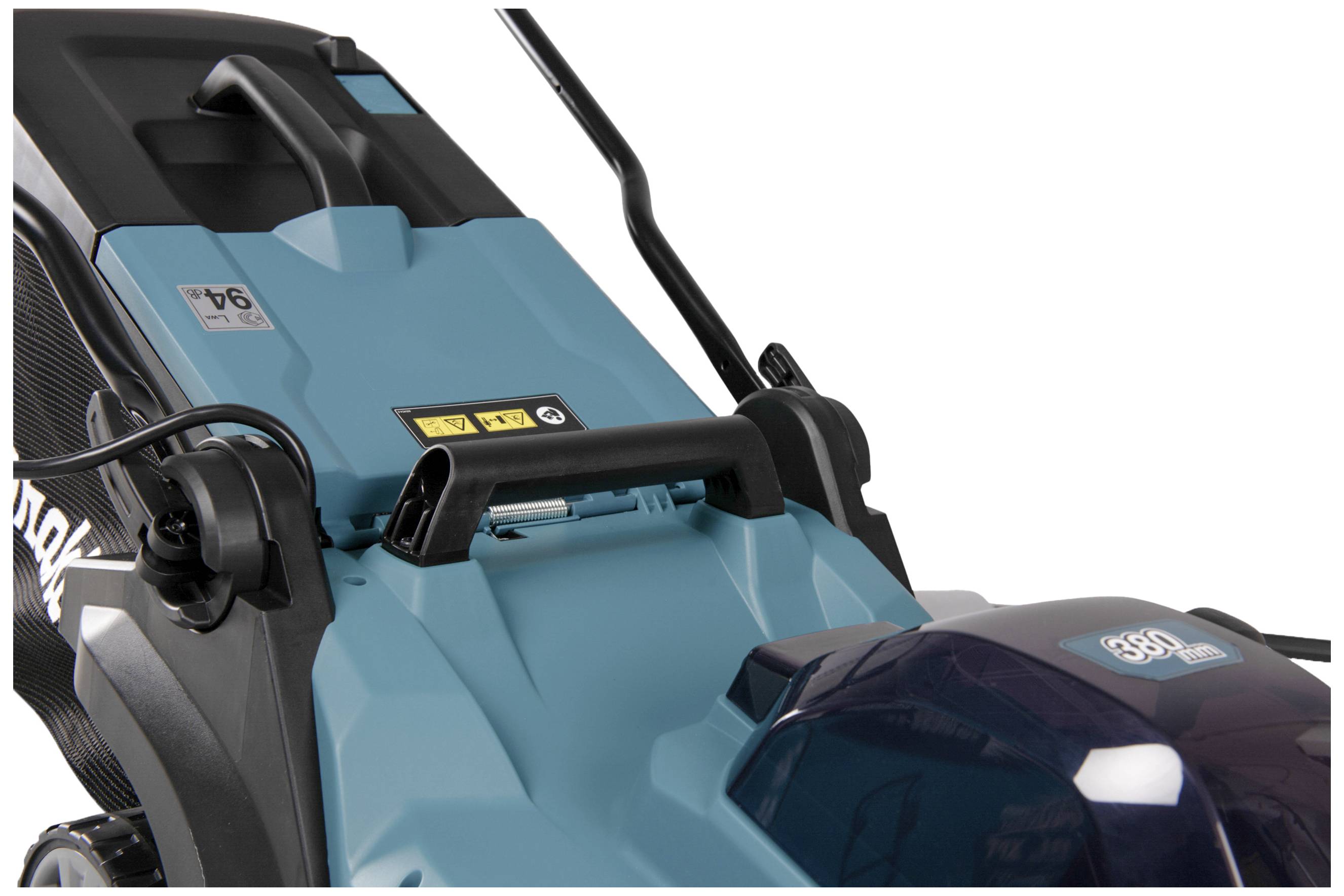 Nahaufnahme eines elektrischen Rasenmähers mit blau-schwarzem Gehäuse. Sichtbar sind ein Griff und ein Bedienfeld mit Symbolen.