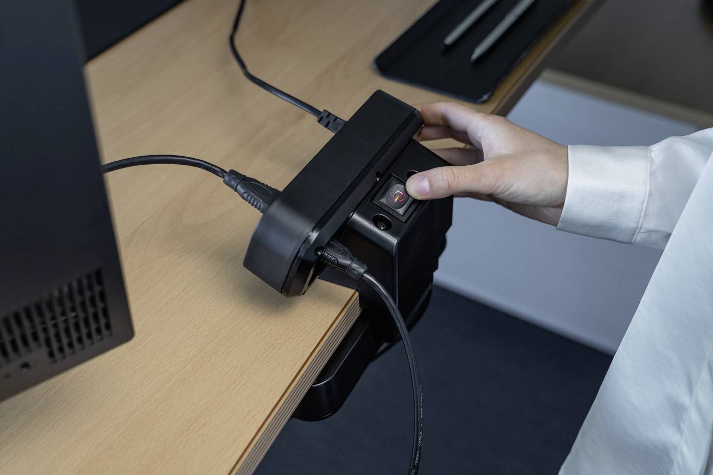 Brennenstuhl 1153580100 Tischsteckdose Schwarz, Silber Schutzkontakt