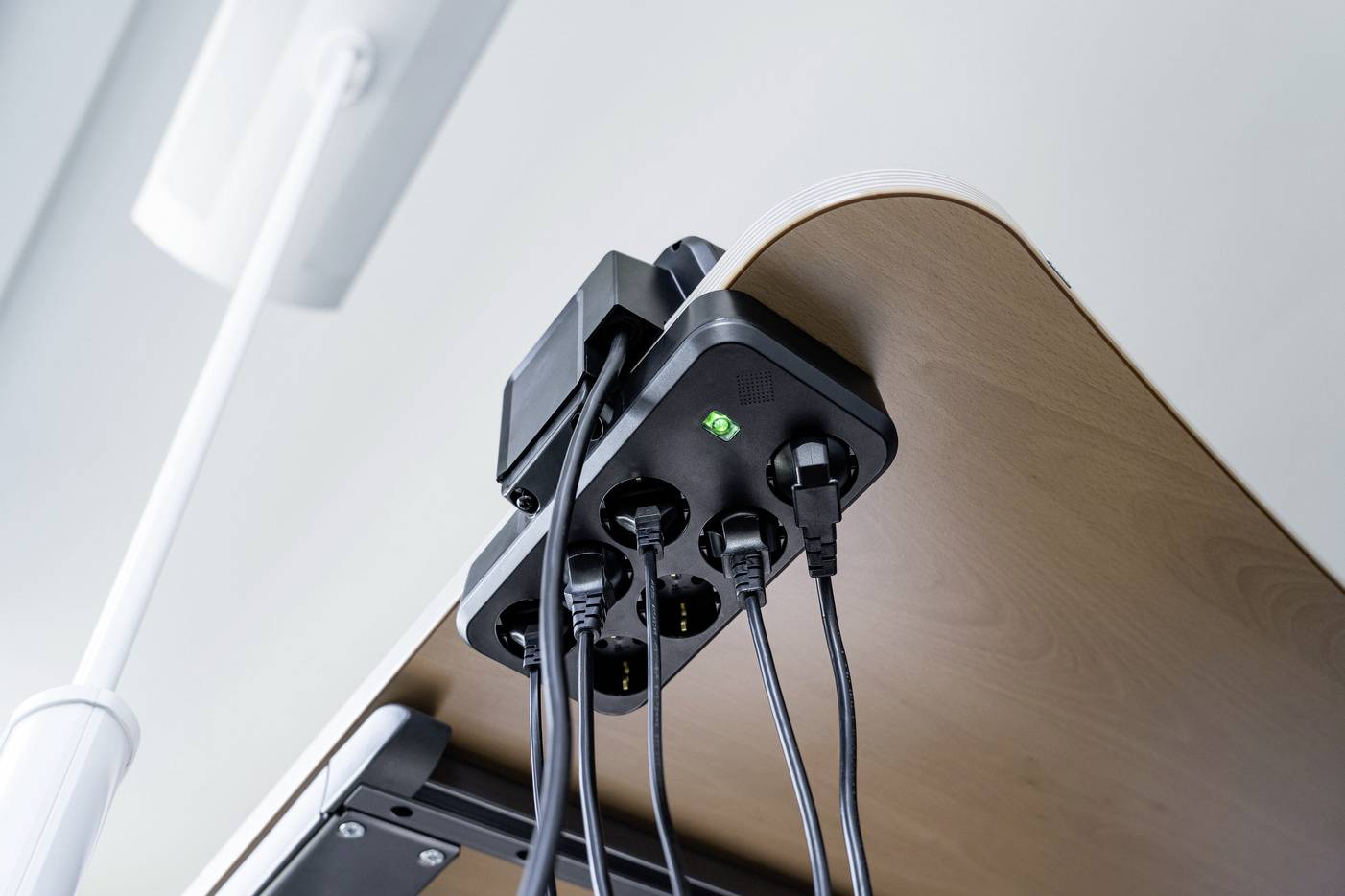 Brennenstuhl 1153580210 Tischsteckdose 9fach Schwarz, Silber Schutzkontakt