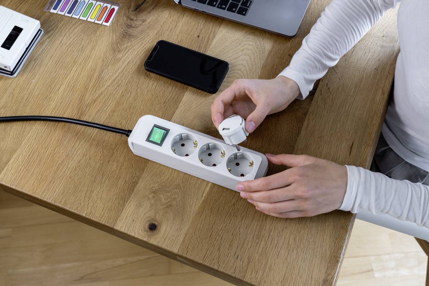 Brennenstuhl USB Ladegerät 12 W 1x USB-A Weiß Innenbereich