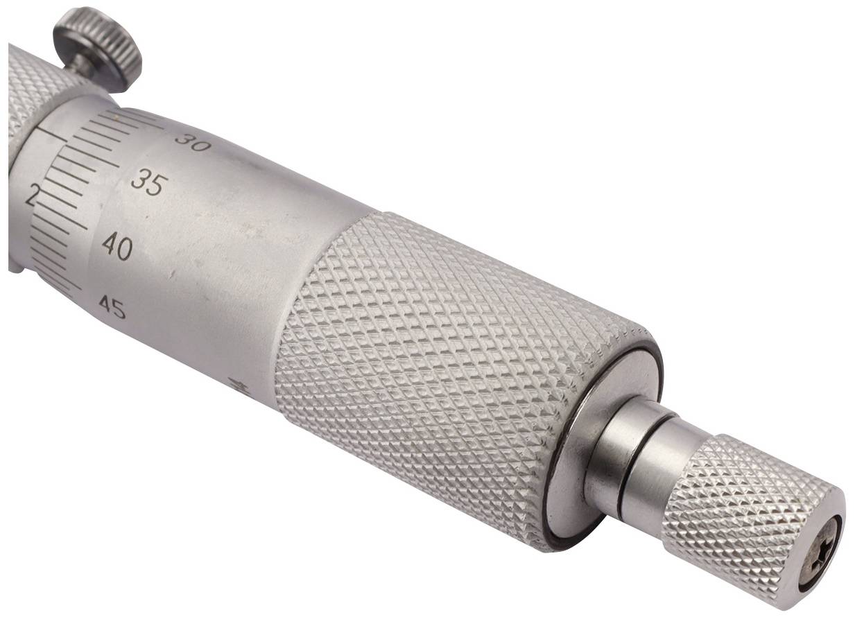 Ein silberfarbenes Mikrometer mit gerändeltem Griff und Skala von 30 bis 45, verwendet zur präzisen Messung kleiner Entfernungen.
