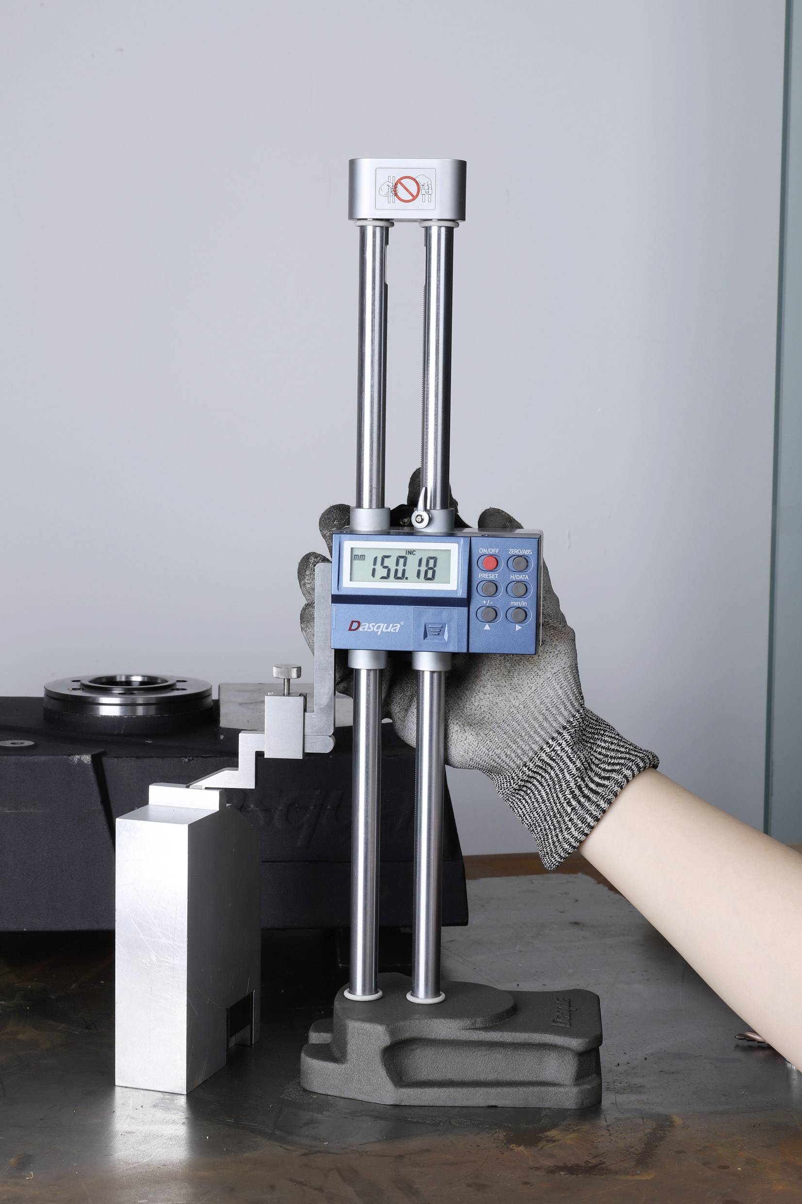 Dasqua 3230-8105-A + 8511-0060 Messuhr 0 - 300 mm