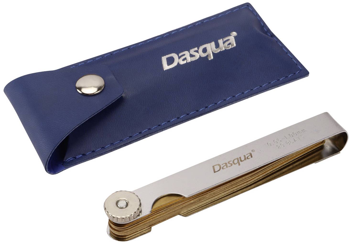 Metallfühlerblattlehre mit mehreren Blättern, die zur Messung von Spaltmaßen verwendet wird. Blauer Etui mit 'Dasqua'-Logo.