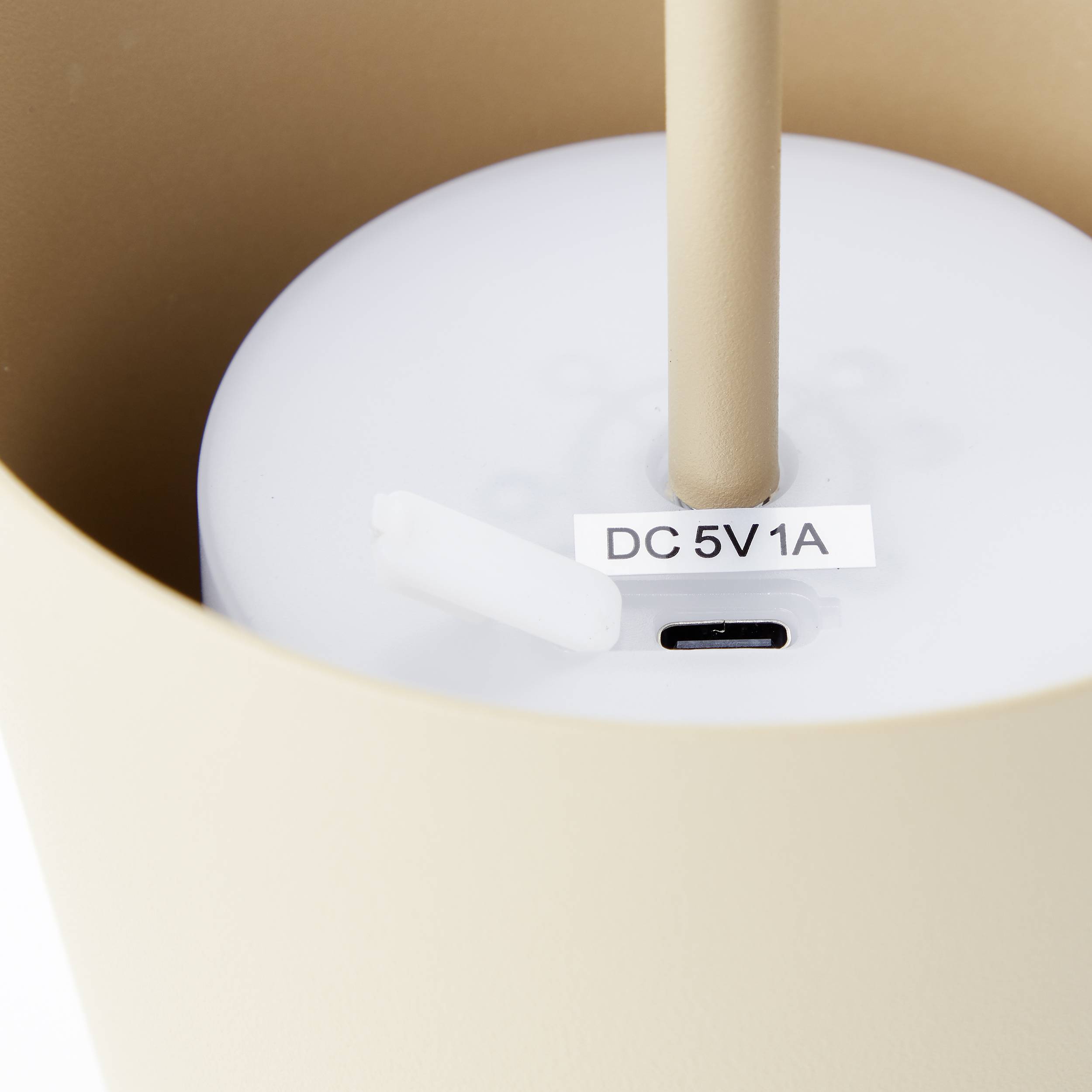 Brilliant G90939/18 Kaami LED-Außentischlampe 2 W EEK: D (A - G) Gold