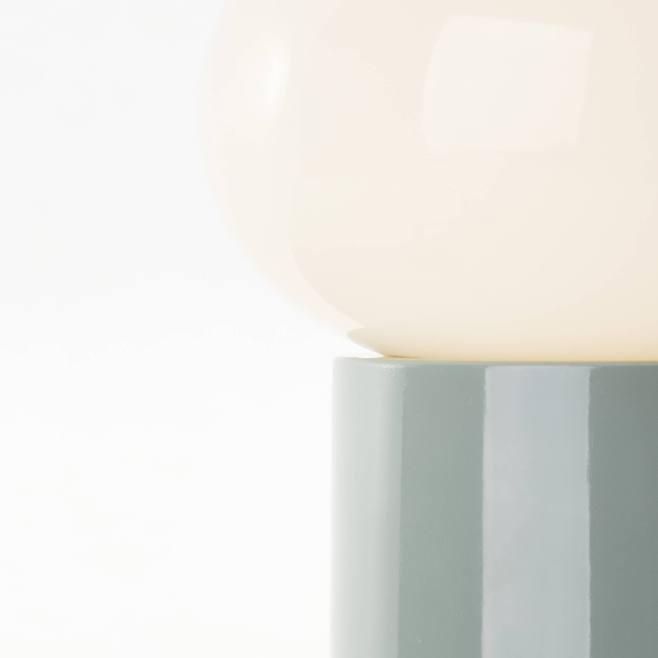 Brilliant Knut 99002/84 Tischlampe E27 25W Grün, Weiß