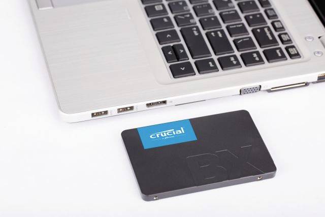 Crucial BX500 1 TB Interne SATA SSD 6.35 cm (2.5 Zoll) SATA 6 Gb/s CT1000BX500SSD1T