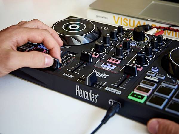 Hercules DJLearning Kit MK2 DJ Controller
