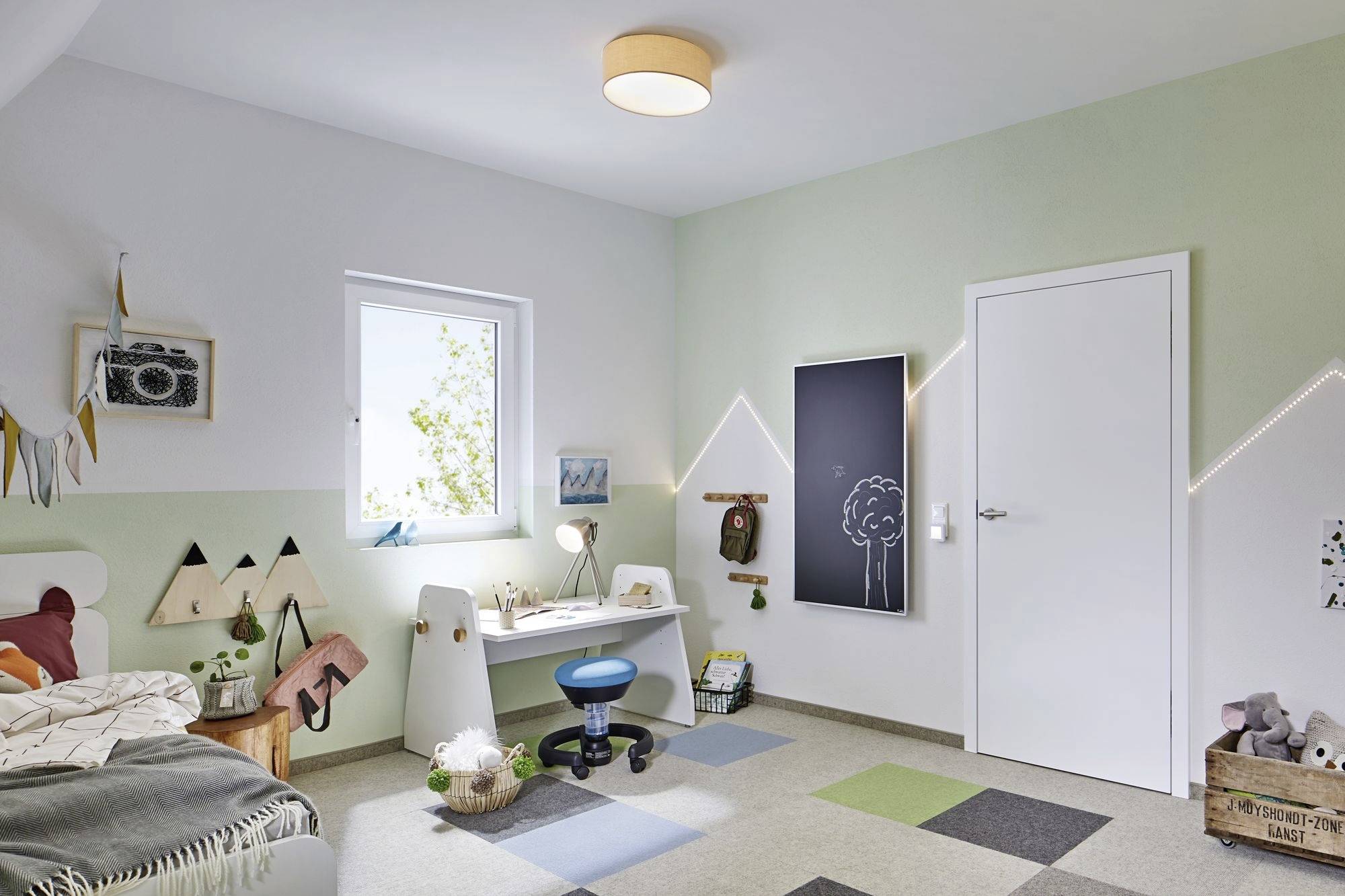 Paulmann 28580 LED EEK F (A - G) E14 5.5W Warmweiß (Ø x H) 50mm x 86mm 3St.